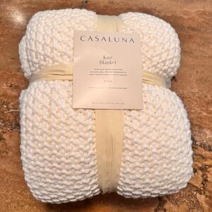 Casaluna Knit Blanket - Cream King Size NWT Medium Weight